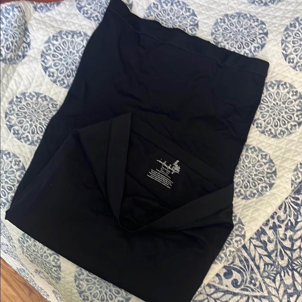 Free People Intimately Black strapless tube slip with hidden shelf bra